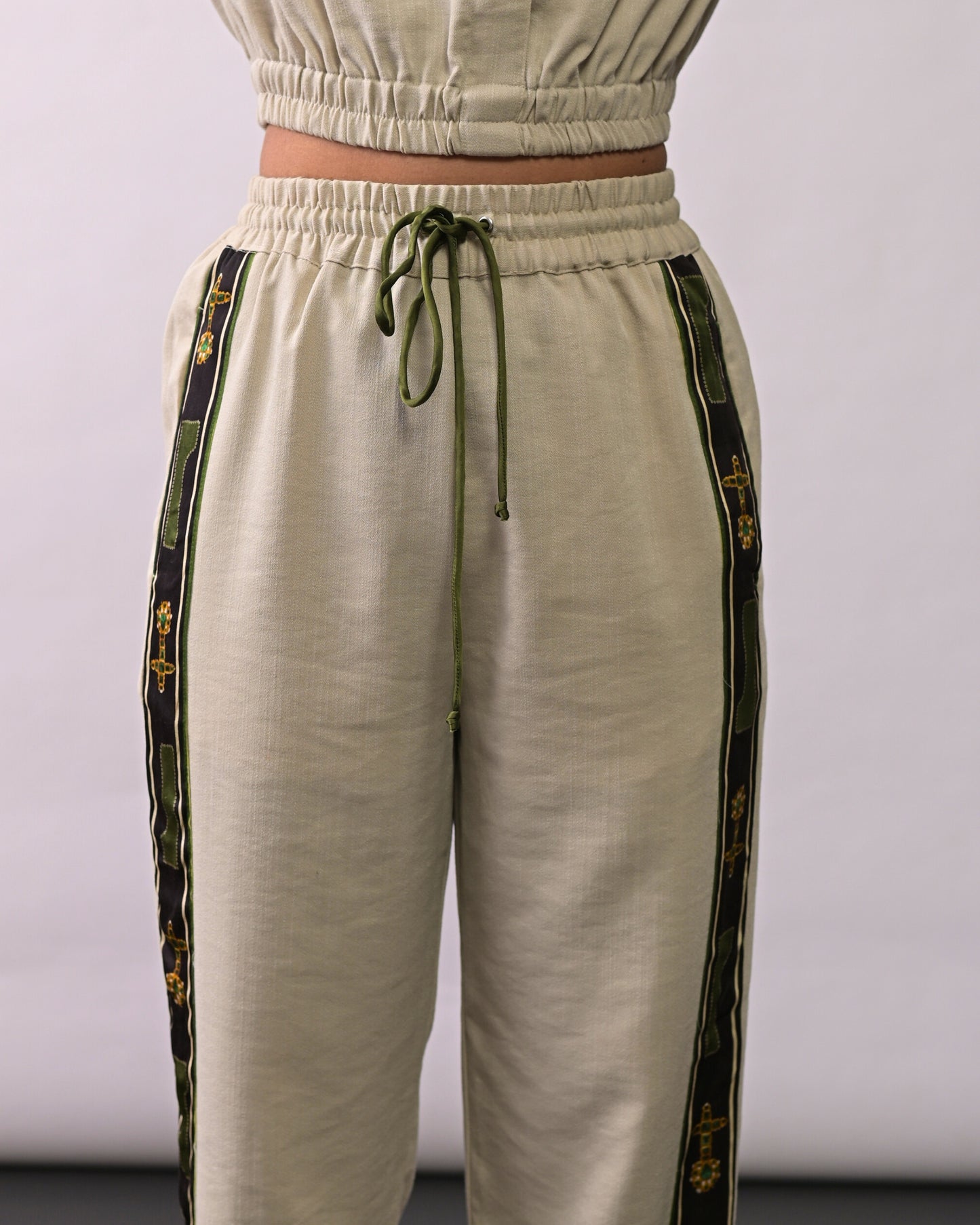 Mila Off White Straight Pants