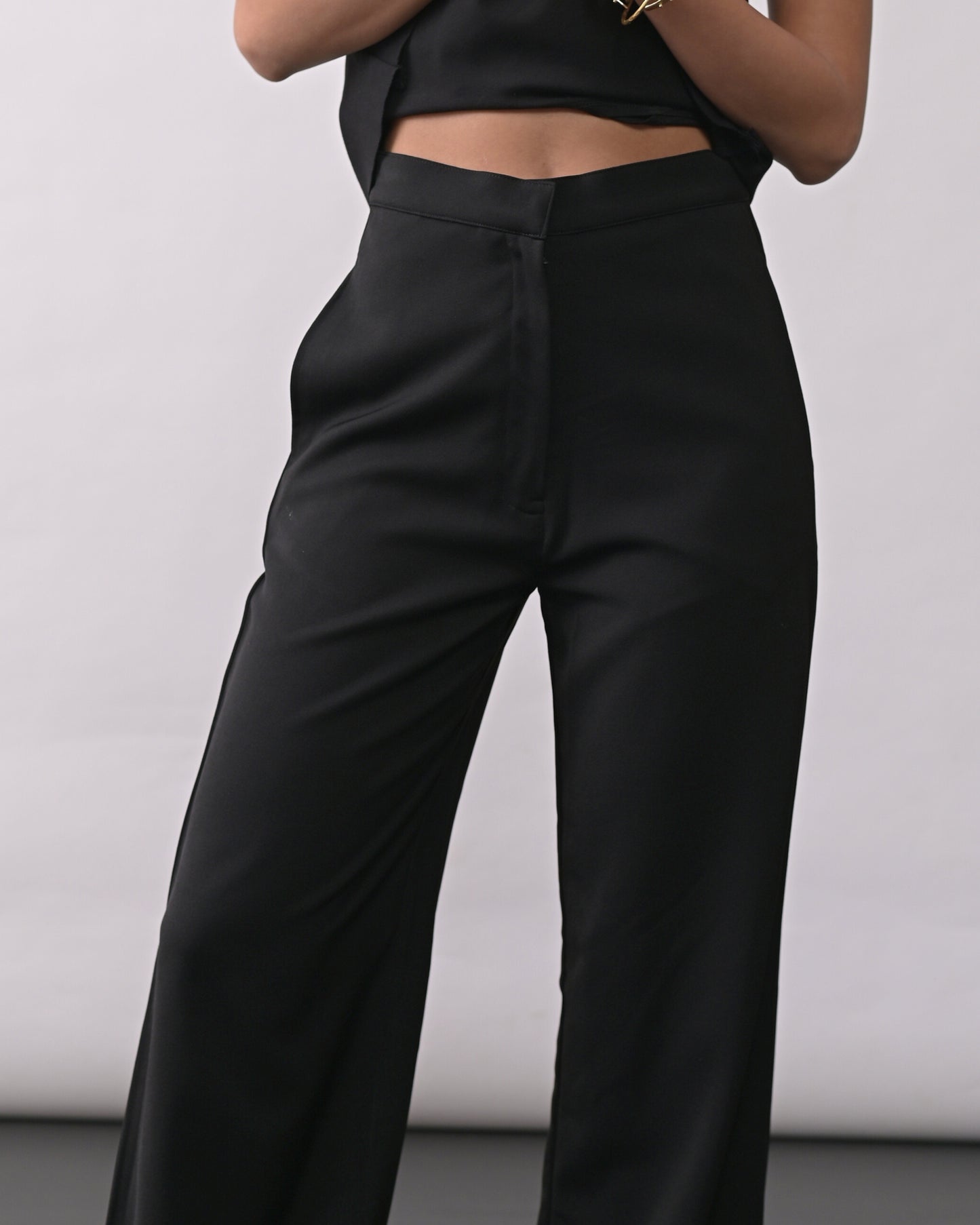 Lolo Black Pants