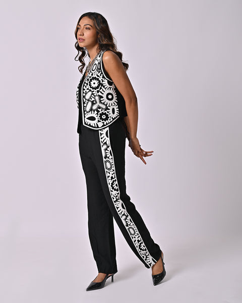 Remi Black Staright Pants