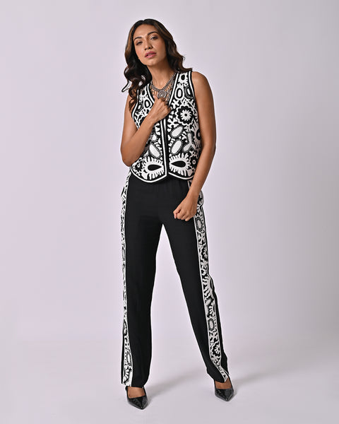 Remi Black Staright Pants