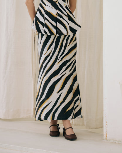 Belly Printed Skirt